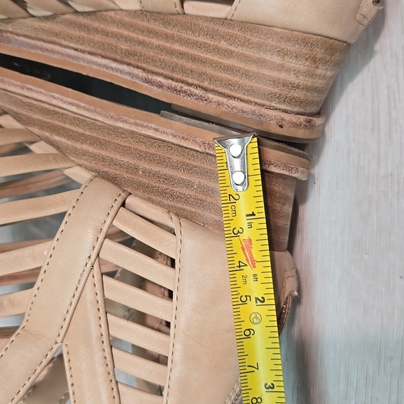 Vince Camuto Women Cut Out Side Leather Wedge Ankle shoes boots sz 6M - Picture 8 of 13